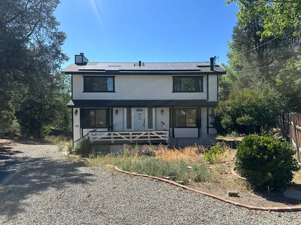 1125 Lion Ln, Frazier Park, CA 93225