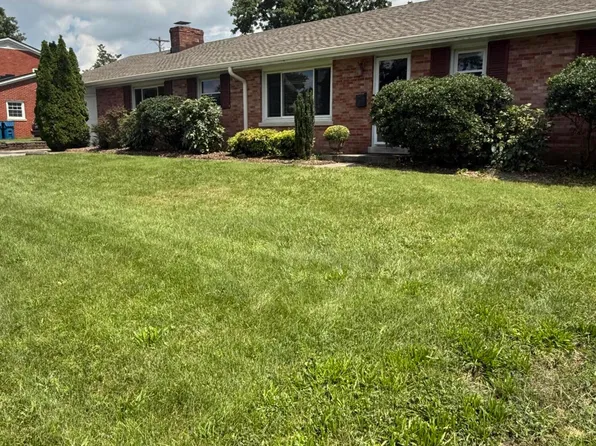 1678 Traveller Rd, Lexington, KY 40504