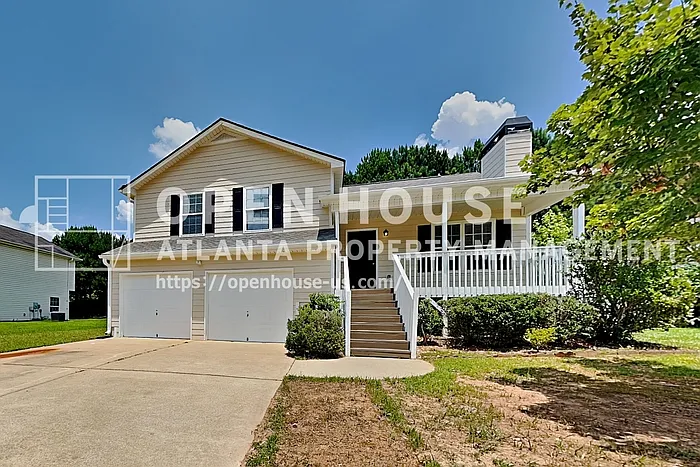 110 Rockefeller Ln — Photo 1