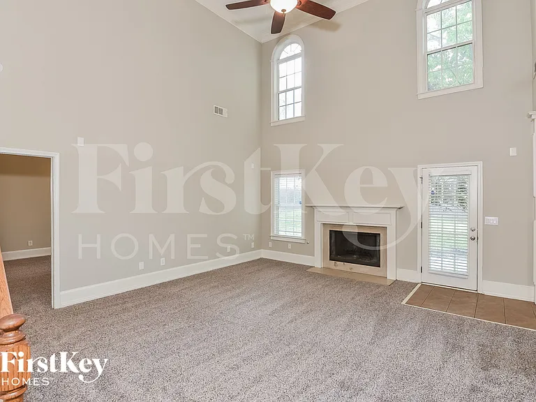 164 Grandiflora Dr — Photo 2