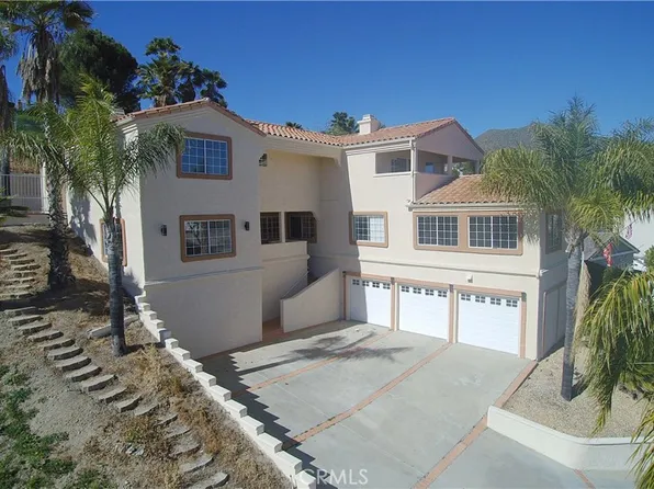 29833 Smugglers Point Dr, Canyon Lake, CA 92587