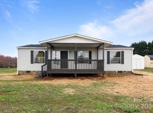 2366 Dillon Dr, Newton, NC 28658