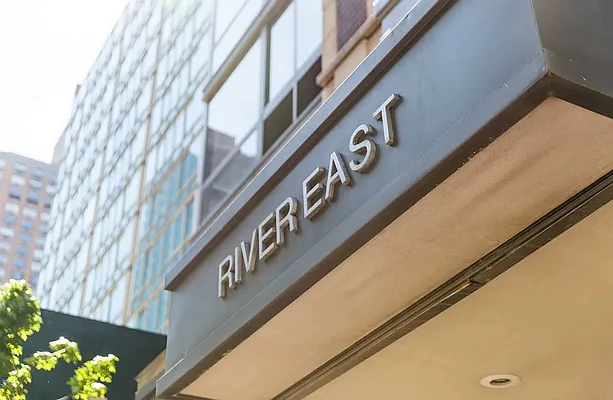 Rented by Greystar | media 4