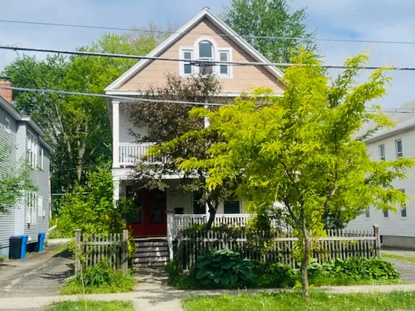 27 Oakwood St #2, Albany, NY 12208