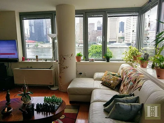 Rented by Halstead Real Estate | media 20