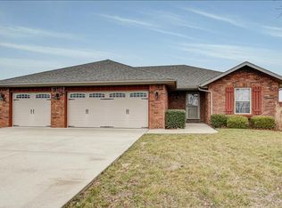 2133 E Davidson St, Republic, MO 65738