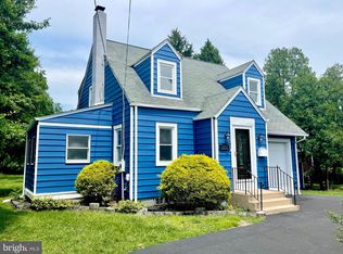 246 Edinburg Rd, Trenton, NJ 08619