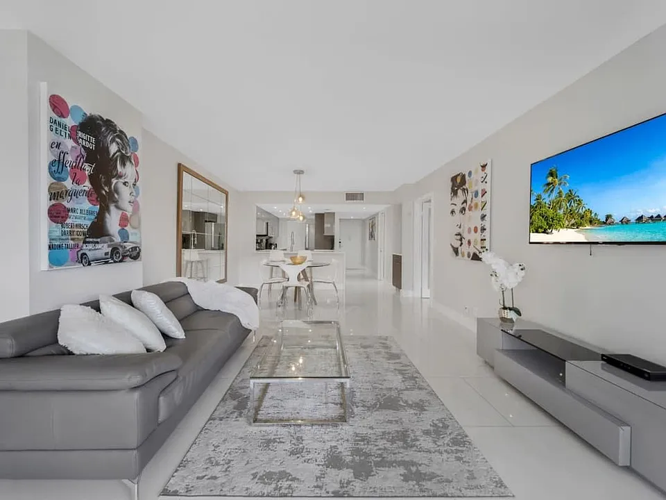 1717 N Bayshore Dr #ID1054081P