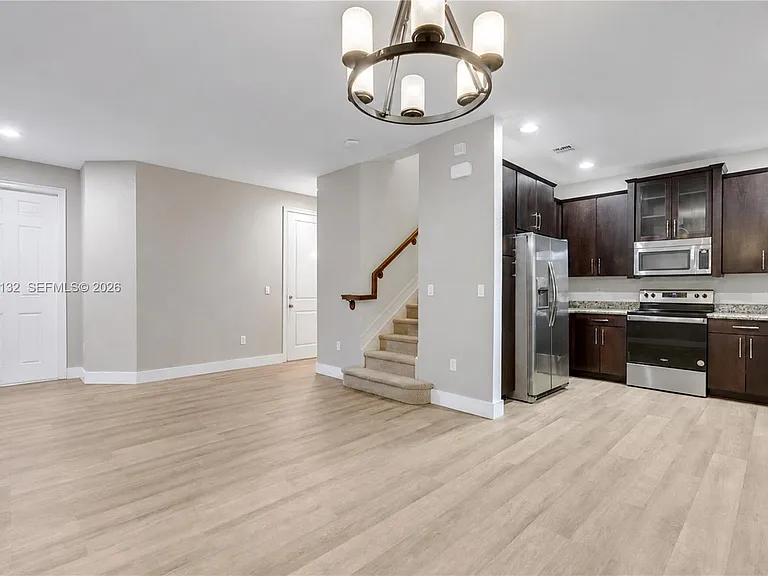 13005 Riverwalk Cir N — Photo 6