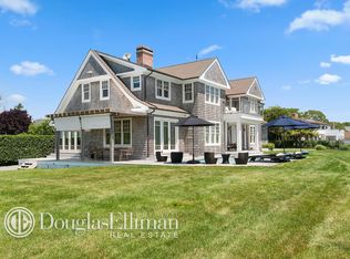 11 Mill Pond Rd, Hampton Bays, NY 11946