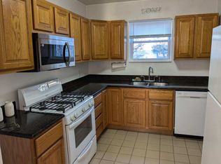 7846 42nd Pl APT 1R, Lyons, IL