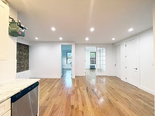 Rented by Bohemia Realty Group | media 24