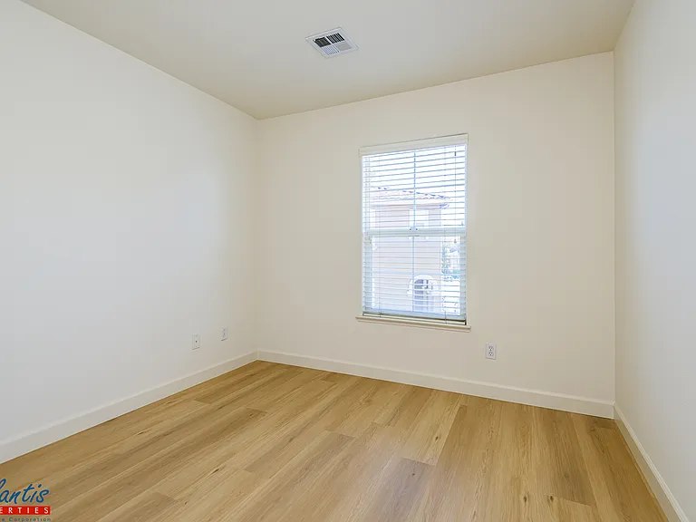 789 Batista Dr — Photo 14