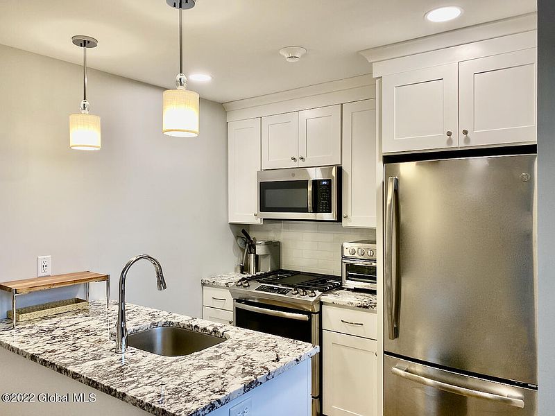 5th image of 77 Van Dam Street #406