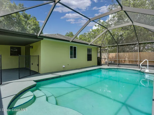 391 Abello Rd SE, Palm Bay, FL 32909