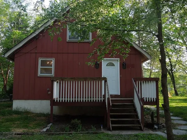 4293 1st Ter, Bangor, PA 18013