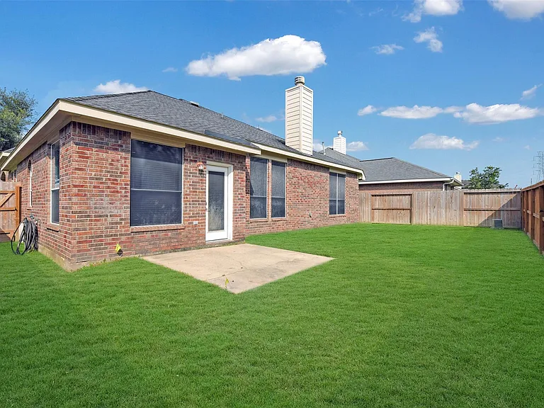 19227 Countryhills Ct — Photo 30