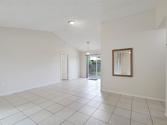 5th image of 1530 RAVANA DRIVE
