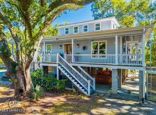 138 Saint Charles St, Bay Saint Louis, MS 39520