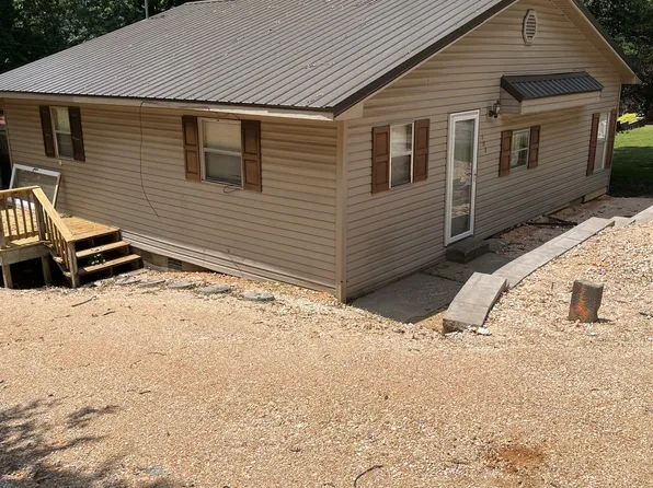 101 Oak Leaf Ln, Springville, TN 38256