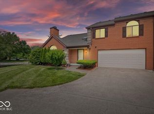 9360 Golden Leaf Way, Indianapolis, IN