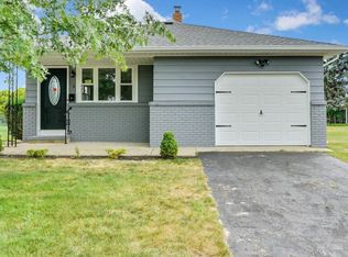 8 Bequia Ct, Toms River, NJ