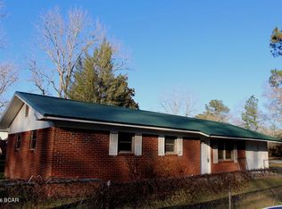 102 Raley Dr, Bonifay, FL 32425