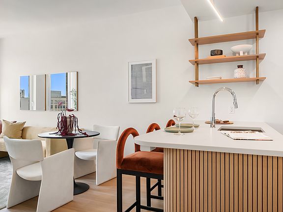 4th image of 1042 Atlantic Ave #Penthouse 1b