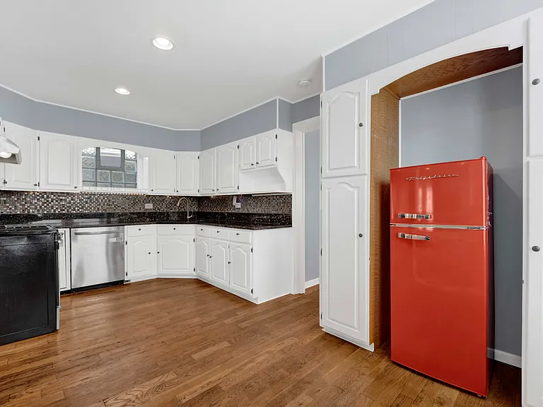 3721 W Shakespeare Ave — Photo 12