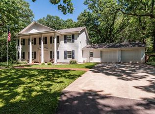 769 90th St NE, Rochester, MN 55906