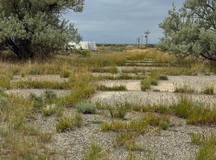 9 Oregon Trl, Rawlins, WY 82301