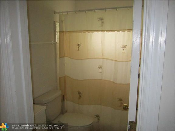 4th image of 3600 NW 110th Ave