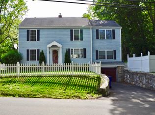 239 Hulls Hwy, Southport, CT 06890