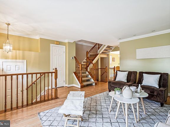 4th image of 6343 Battlement Way