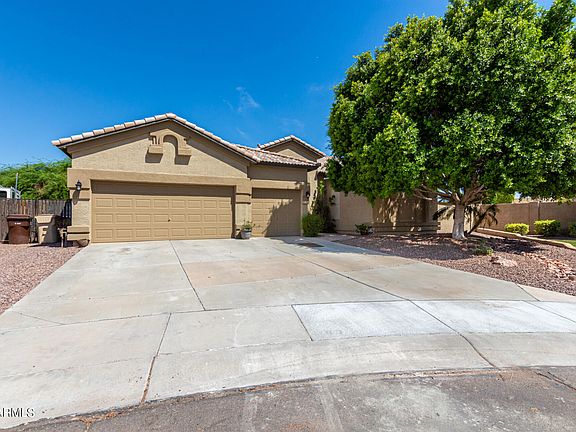 3rd image of 7511 W ALEXANDRIA Way