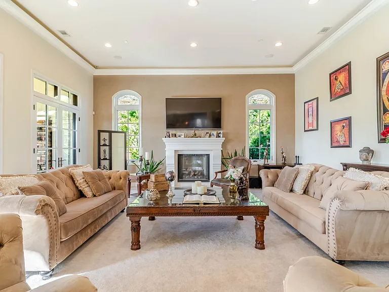 10817 W Stallion Ranch Rd — Photo 31