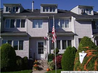 70 Dinsmore St APT C, Staten Island, NY 10314