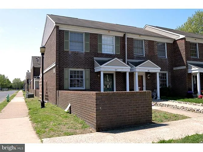 205 Benson Ct photo 1