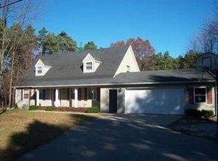 6355 Youngman Rd, Greenville, MI 48838