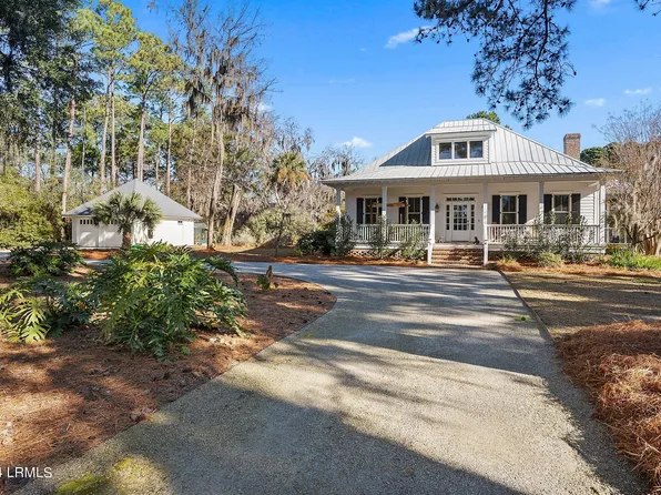 91 Dolphin Point Drive, Beaufort, SC 29907
