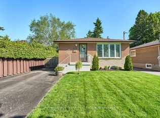 326 Marion Ave, Oshawa, ON L1J 3A9