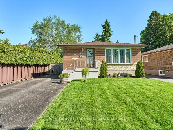 326 Marion Ave, Oshawa, ON L1J 3A9
