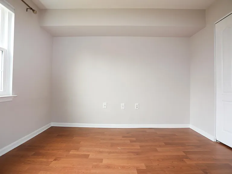 8399 Montgomery Run Rd #H — Photo 25