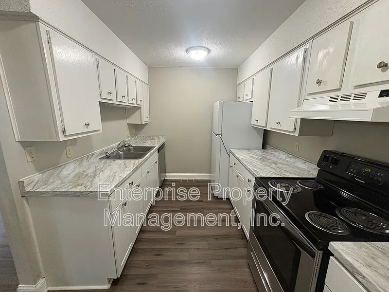 2 bed, 2.5 bath, 1500 sqft, $1,375 — Photo 4