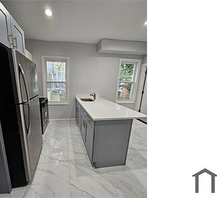 2nd image of 799 S 15th St Floor 3