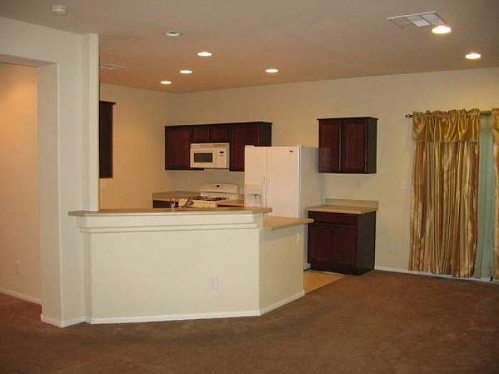 2nd image of 9847 Aleutian St