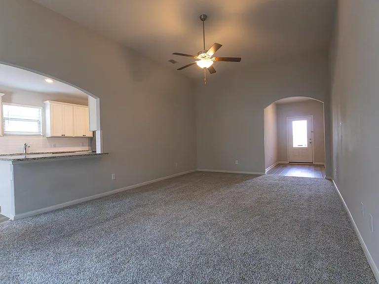 2100 Penaflor Dr — Photo 11