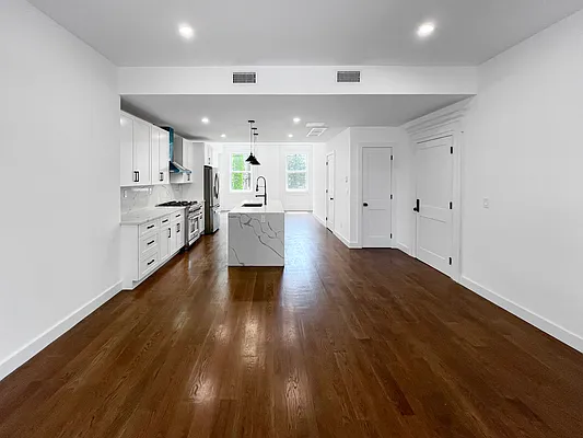 Rented by Compass | media 21