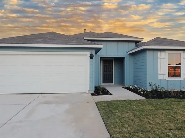313 Wirecrested Dr, Lockhart, TX 78644