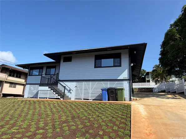2252 Aulii St, Honolulu, HI 96817